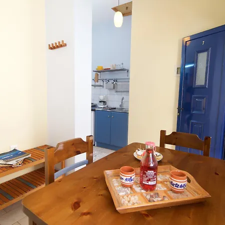 Kalypso & * Karavomylos