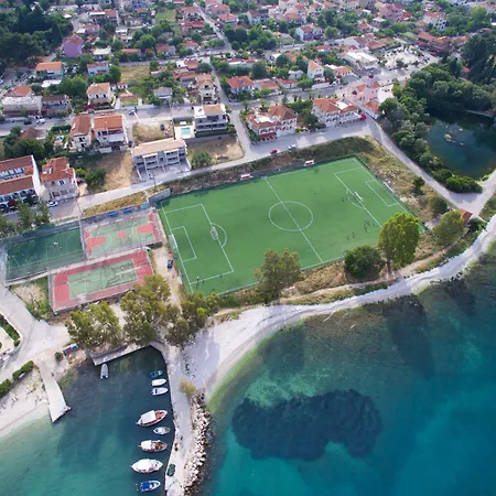 Kalypso & Appartement Karavomylos