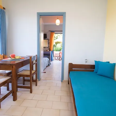 Kalypso Studios&apartments * Karavomylos